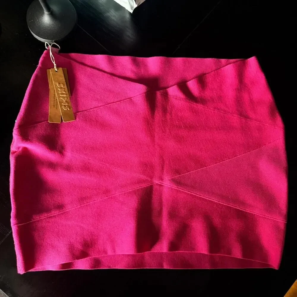 SKIMS Knit Swim Mini Skirt Magenta Size L NWT High Waisted Beach Coverup